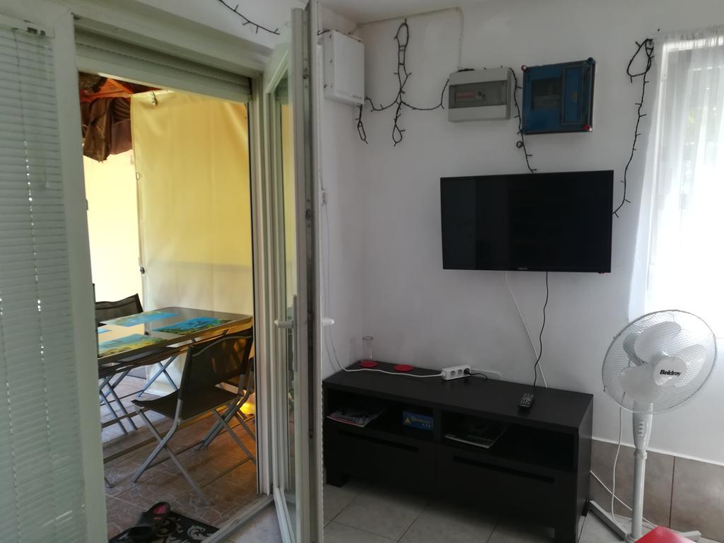 Villa Tiszavirag Vendeghaz Szegedin Exterior foto